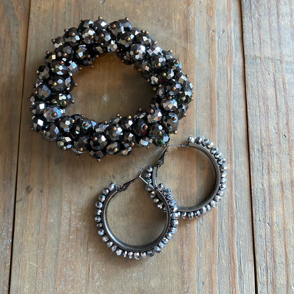 Shimmery beaded bracelet and matching earrings
